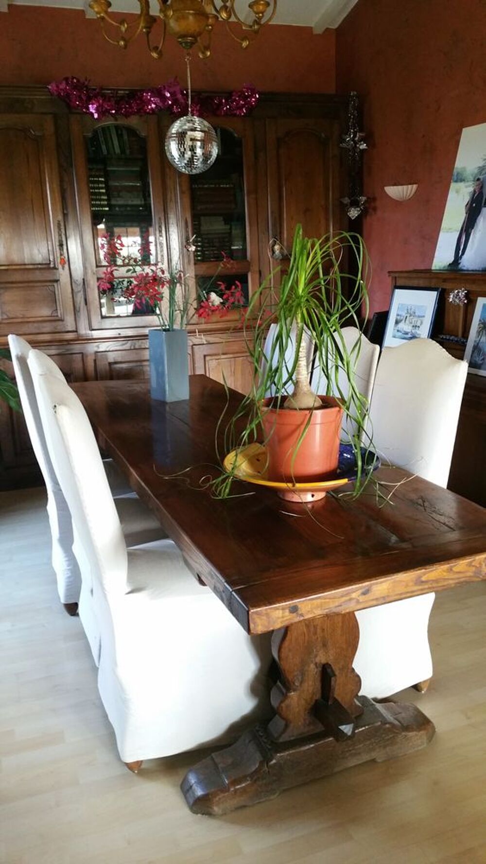 Salle &agrave; manger + piano Meubles