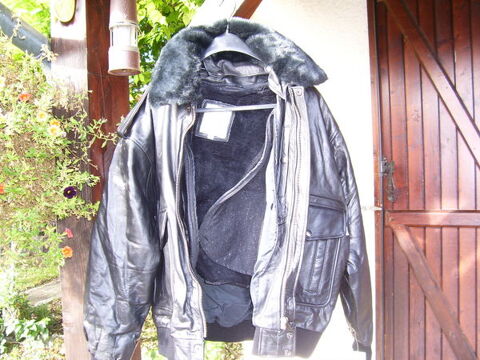 blouson cuir 70 Saint-Julien-de-Coppel (63)