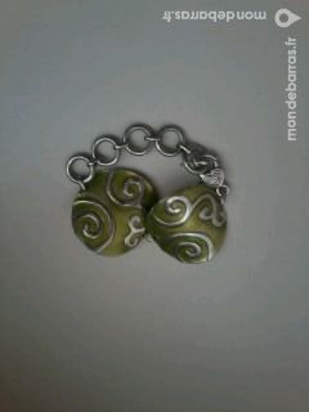 BRACELET NEUF DE COULEUR ANIS Bijoux et montres