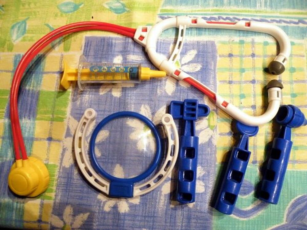 materiel pour jouer au docteur Jeux / jouets