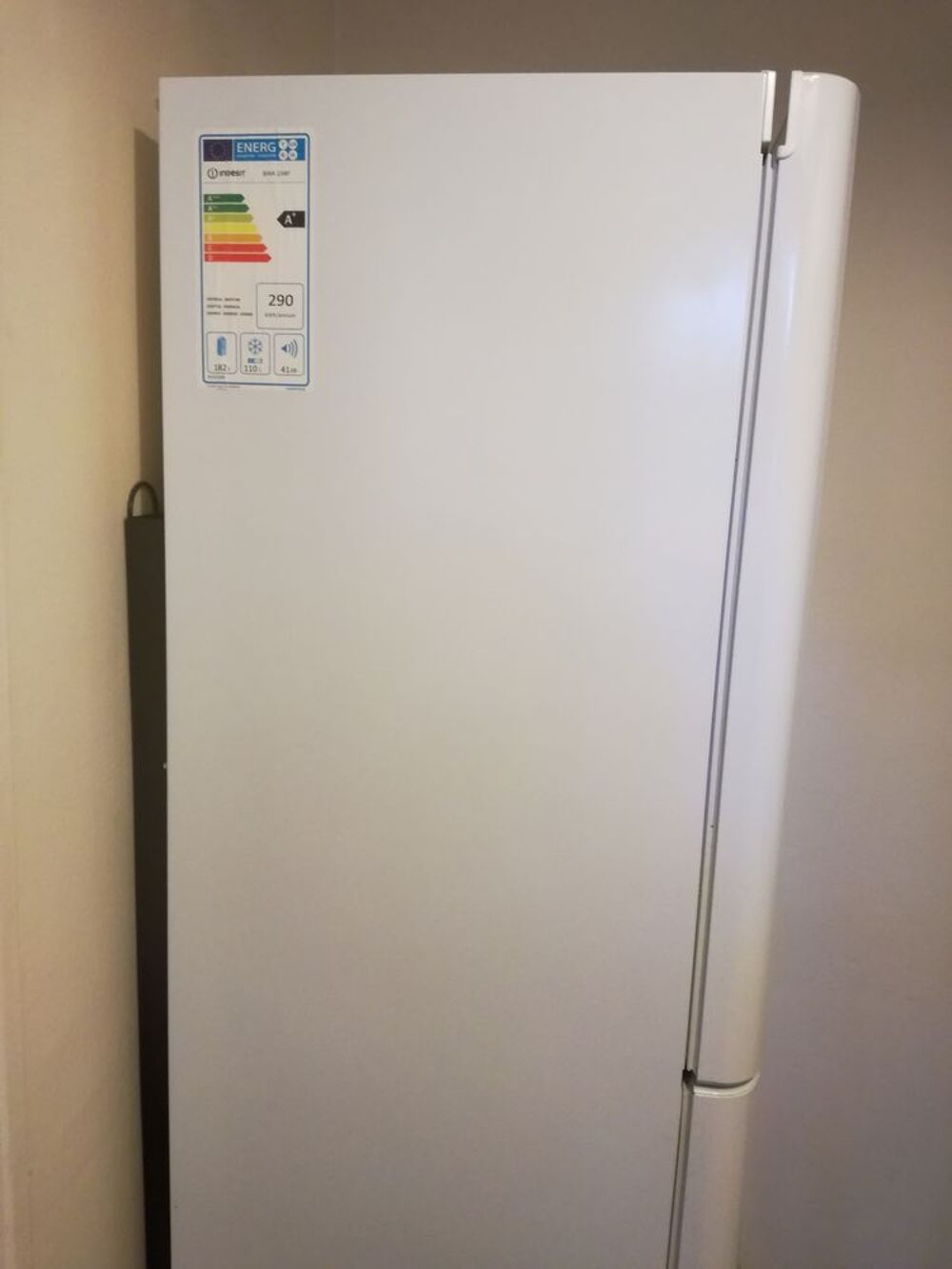 R&eacute;frig&eacute;rateur Cong&eacute;lateur Indesit BIAA 134P Electroménager