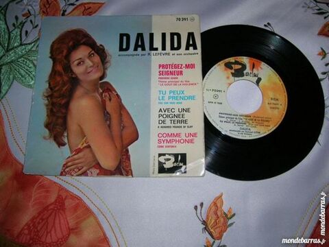 45 TOURS EP DALIDA Prot�gez moi seigneur 12 Nantes (44)