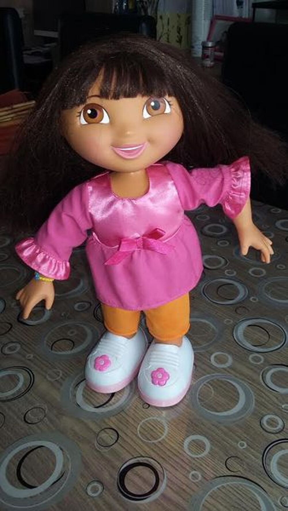 dora qui dans et chante Jeux / jouets
