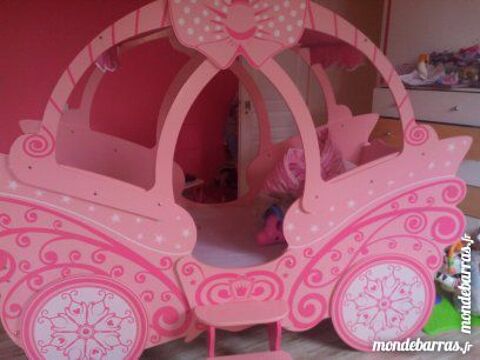 1 lit princesse 150 Saint-Quentin (02)