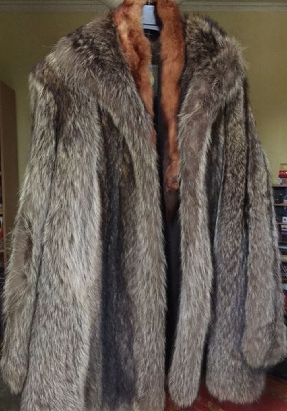 Fourrure de la Madeleine - Taille 44 Vêtements