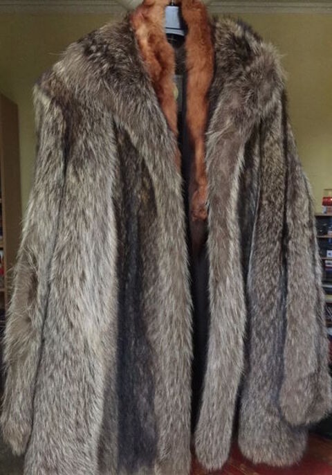 Fourrure de la Madeleine - Taille 44 1500 Colombes (92)