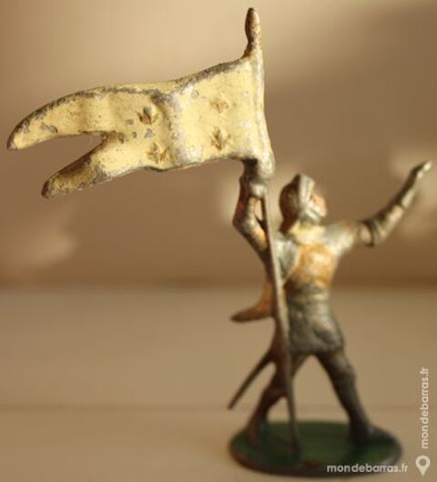 Jeanne d'arc blanche Quiralu Aludo 12 Paris 14 (75)