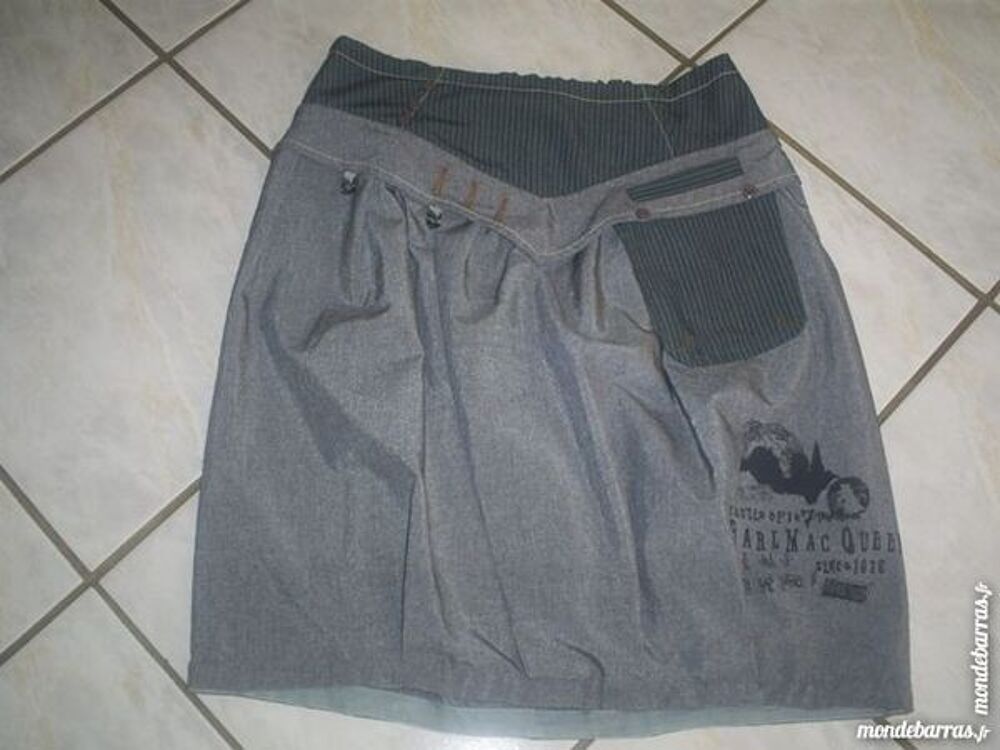 Jupe SOGGO Taille 38/40 Vêtements