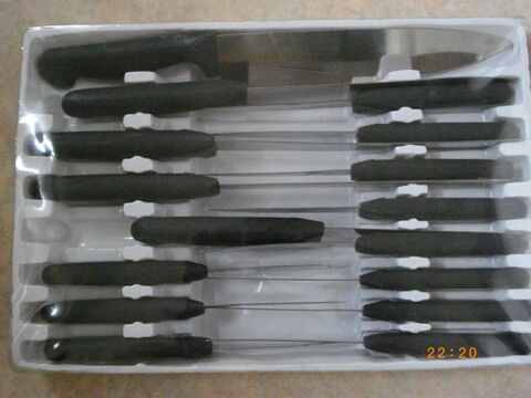 coffret de 16 couteaux en inox neufs de luxe et de marque 35 Dunkerque (59)