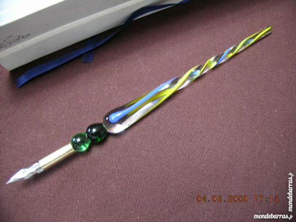 DOMINATOR STYLO PLUME EN CRISTAL torsad&eacute; STP0003 Bijoux et montres