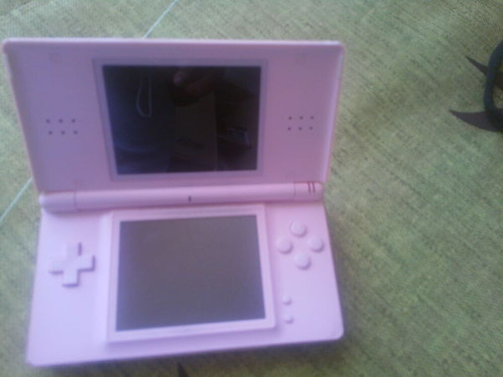 Ds rose Consoles et jeux vidéos