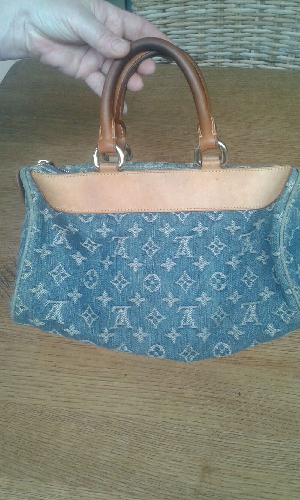 Sac &agrave; Main de grande marque V.L en Jean Maroquinerie