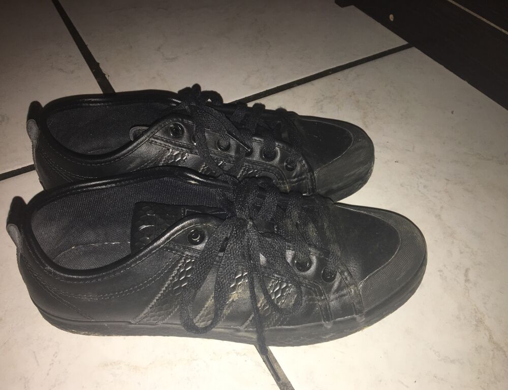 baskets Adidas noires Chaussures