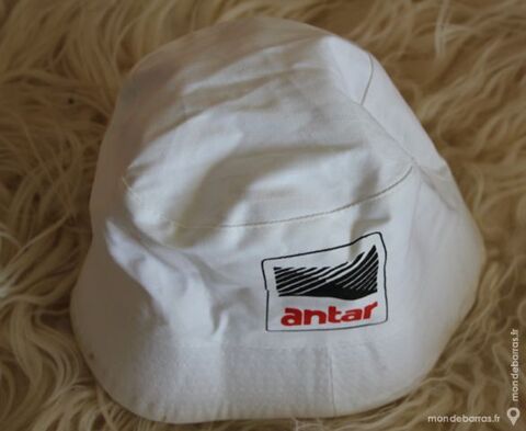 Bob blanc ANTAR 1970 jamais utilis� 10 Paris 14 (75)