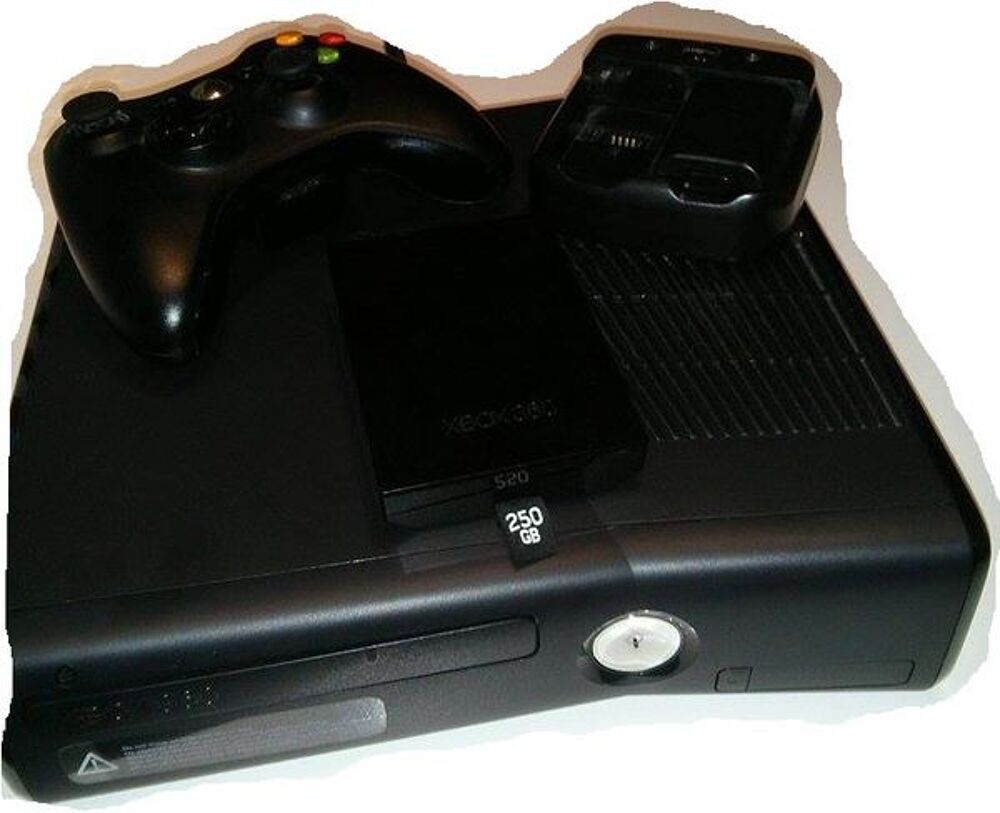 xbox 360 slim Consoles et jeux vidéos