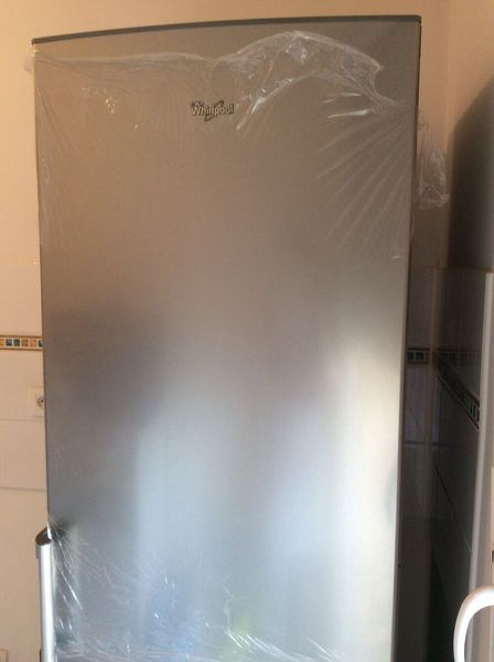Combin&eacute; r&eacute;frig&eacute;rateur cong&eacute;lateur Whirlpool Electroménager