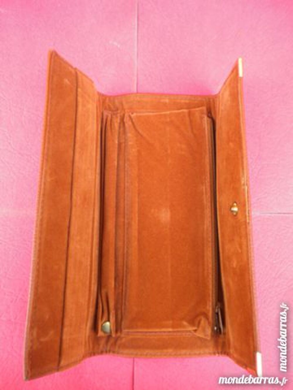 POCHETTE A BIJOUX Bijoux et montres
