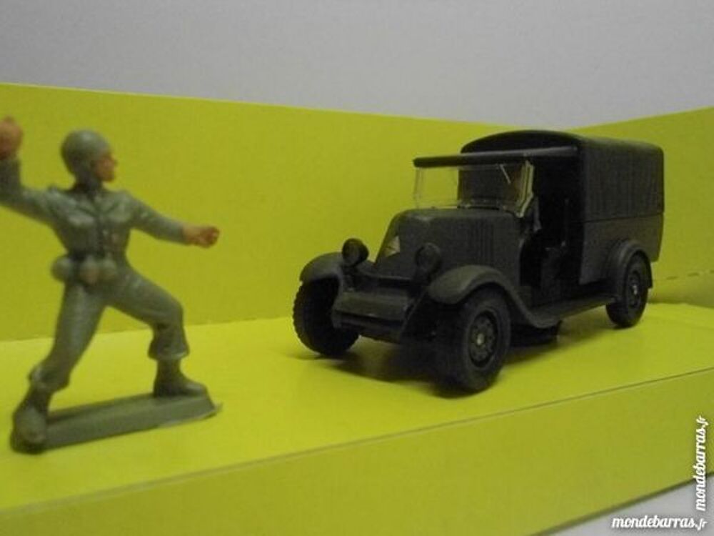 Renault KZ transport de troupe militaire - SOLIDO Jeux / jouets