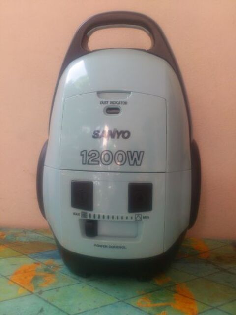 Aspirateur 50 Basse-Terre (97)