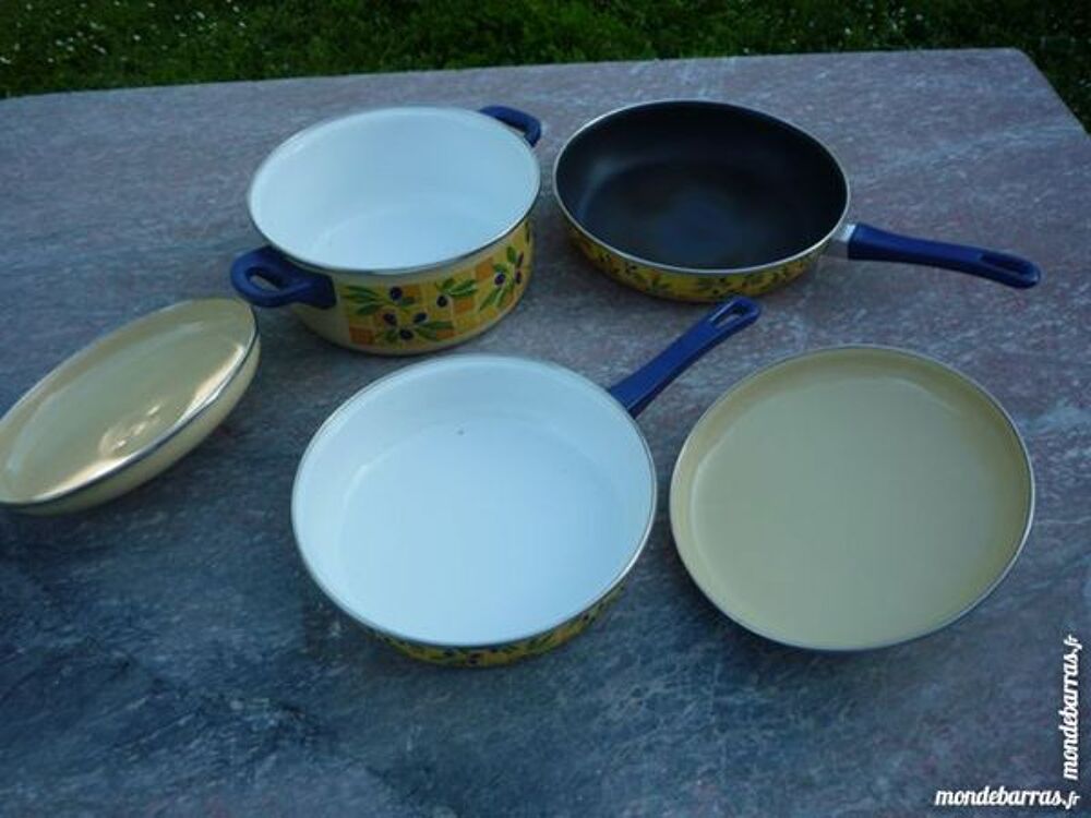 Faitout,po&ecirc;le/sauteuse,cocotte/cuisine/Tavo Lina Electroménager