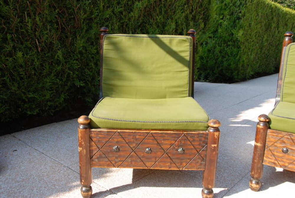 Banquette avec 1 fauteuil et une table de salon Meubles