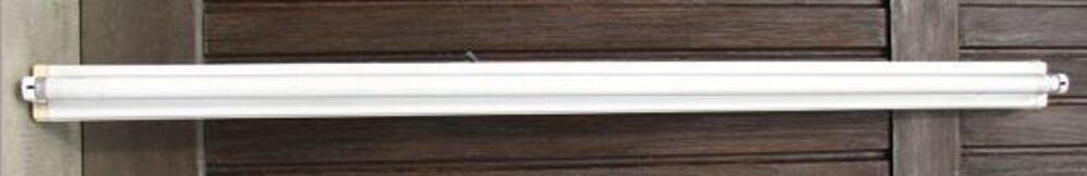 R&eacute;glette tube n&eacute;on Cuisine