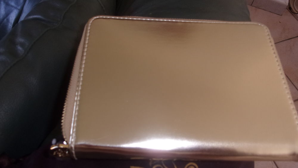SUPERBE POCHETTE BLOC NOTE LADY MILLION PACO RABANNE NEUVE. Maroquinerie