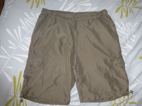 BERMUDA ETIREL homme- taille L - 10 Doussard (74)