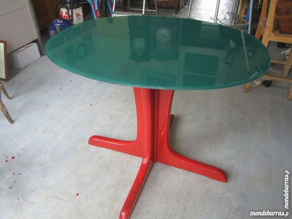 table ovale design relooqu&eacute;e Meubles