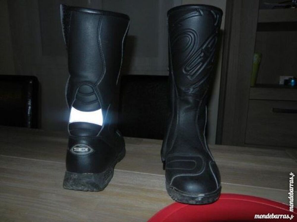 Blousons et bottes de moto Vêtements