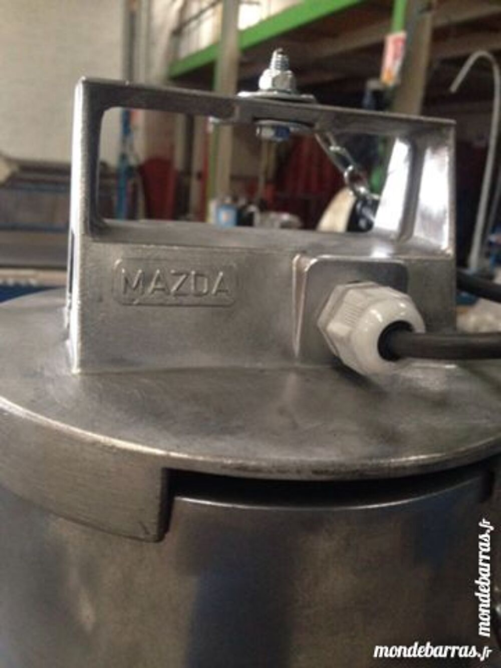 Grosse lampe d'usine mazda Décoration