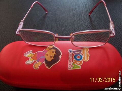 JOLIE MONTURE DE LUNETTE DORA AVEC ETUI DORA 20 Les glisottes-et-Chalaures (33)