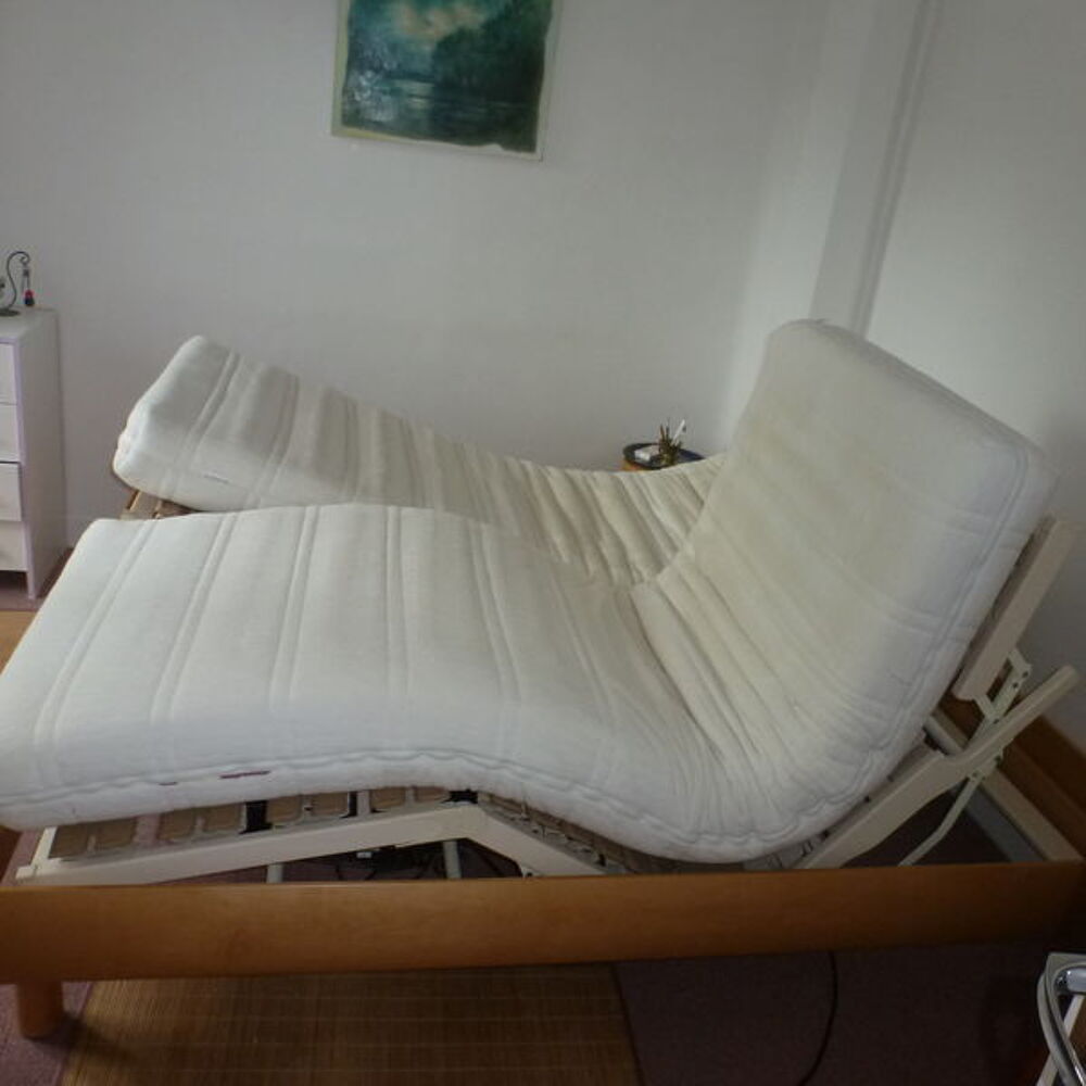 Lit &eacute;lectrique pour deux personnes + sommier et matelas Meubles