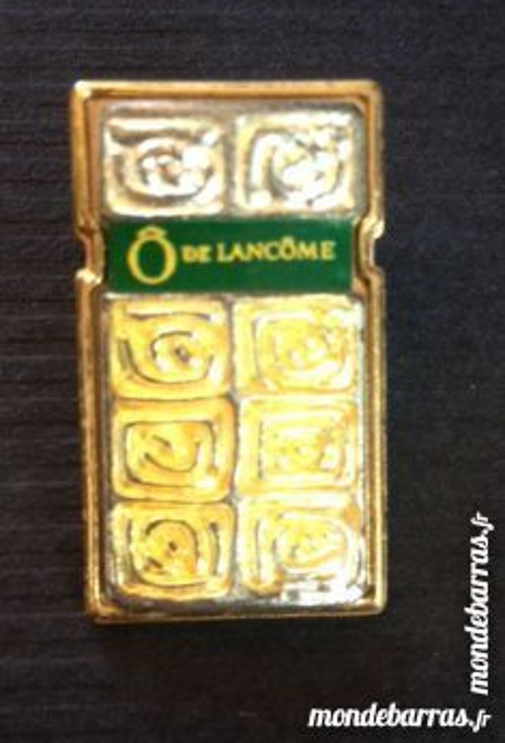 Pin's O de Lancome Bijoux et montres