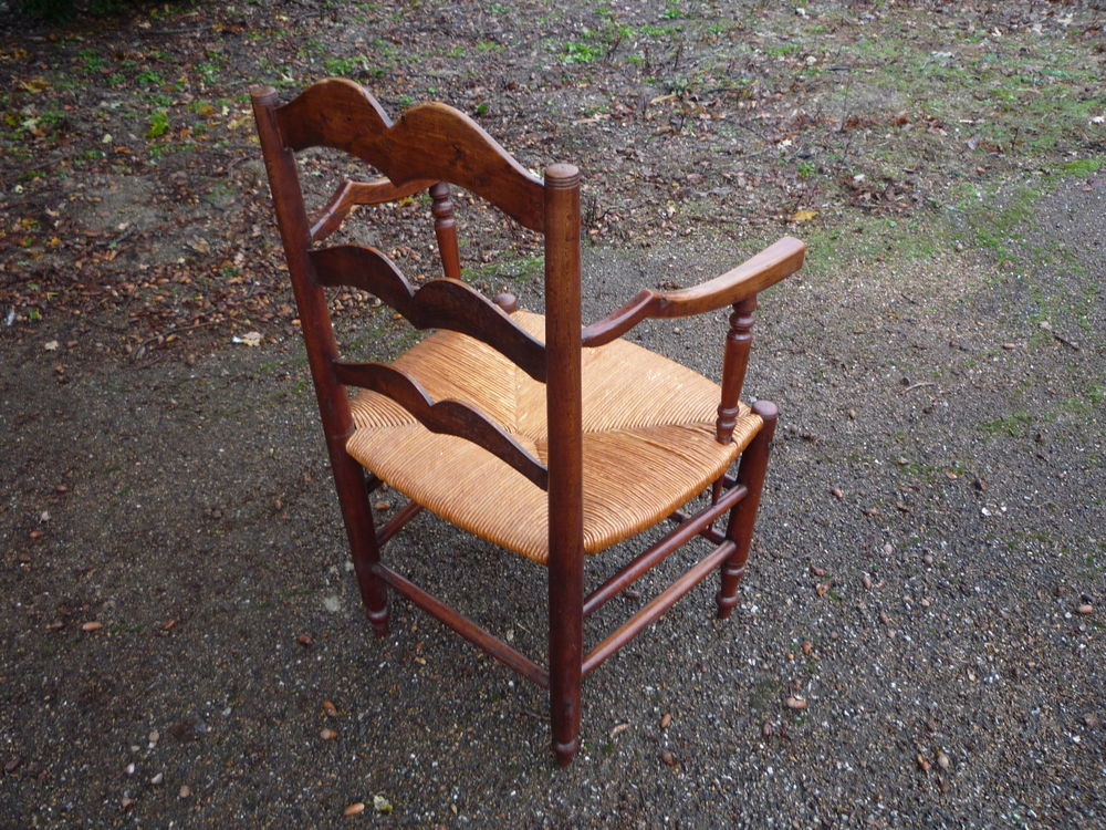 Fauteuil bonne femme Proven&ccedil;al,paill&eacute;, XVIII e Meubles