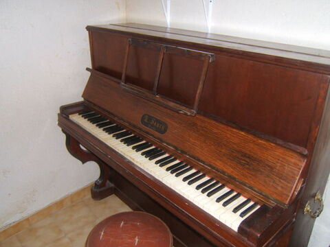 vieux piano 500 Mnerbes (84)