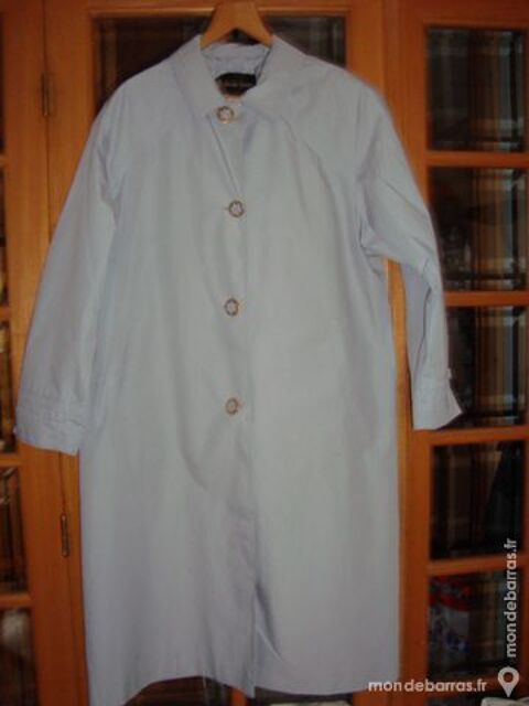 IMPERMEABLE GRISSOURIS �CLAUDE HAVREY� t;44/46 25 Saint-Genis-Laval (69)