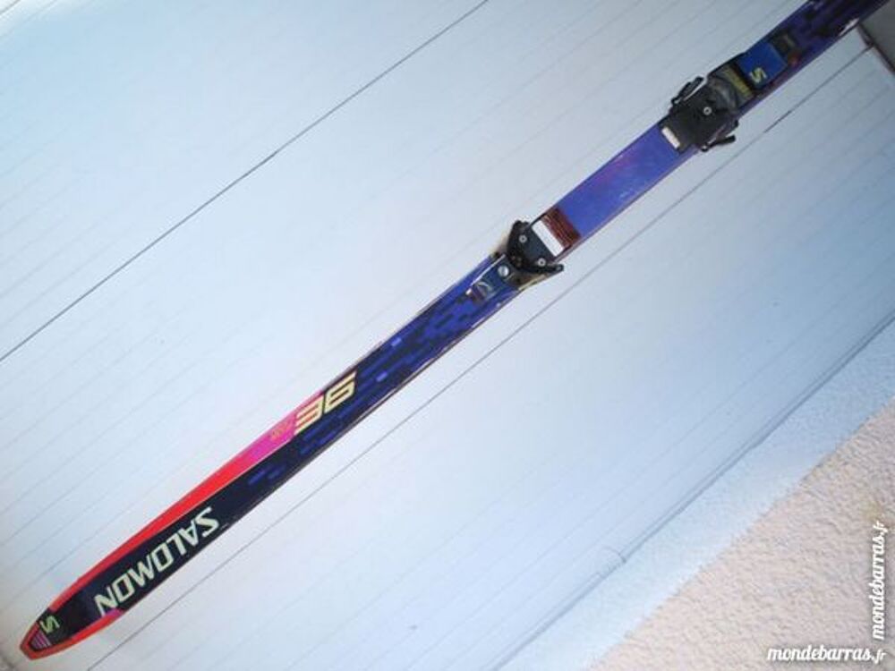 PAIRES DE SKIS Sports