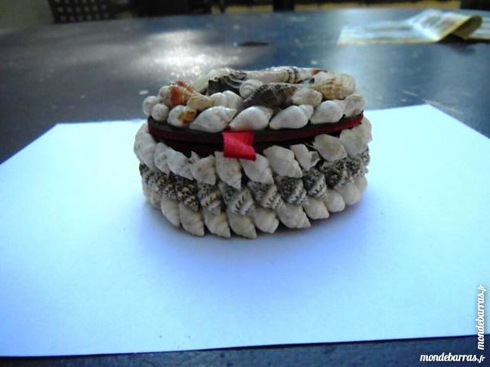 Boite &agrave; bijoux vintage coquillage Bijoux et montres