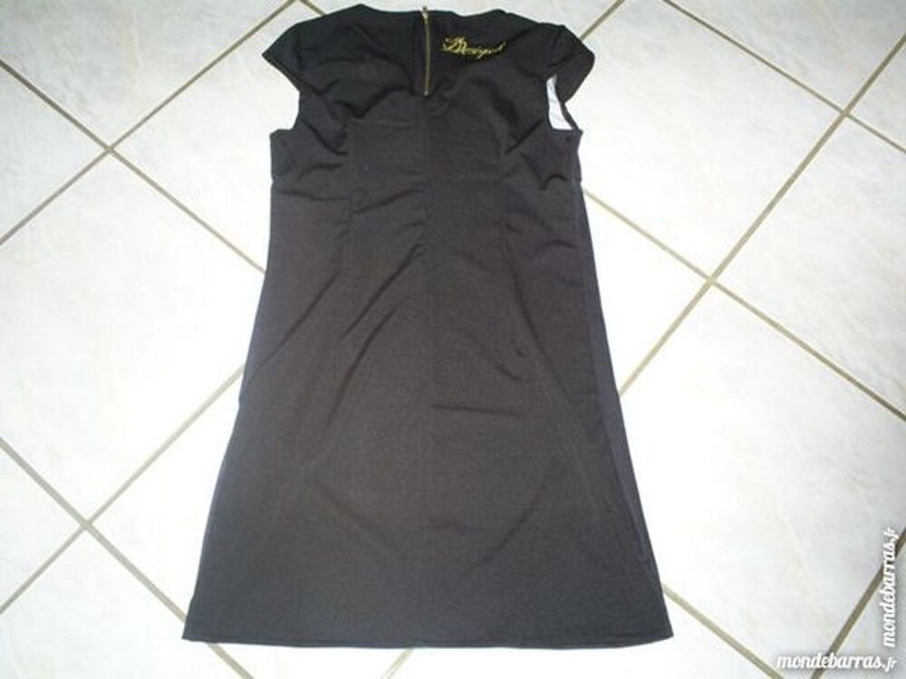 Robe DESIGUAL Taille M Vêtements