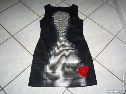 Robe DESIGUAL  Taille 38 50 Geneuille (25)