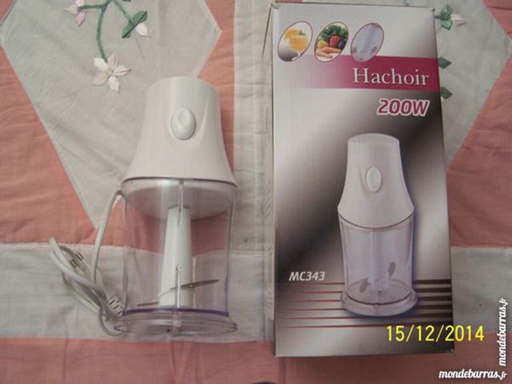 HACHOIR 200 W NEUF Electroménager