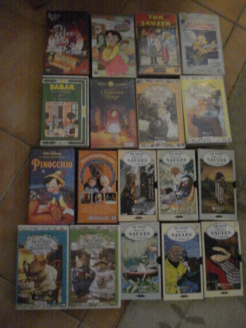 Lot de 18 cassettes K7 VHS jeunesse enfant vid�o 25 Fontenay-le-Fleury (78)