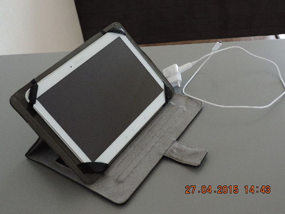 Tablette Samsung Galaxy tab 4 Matériel informatique