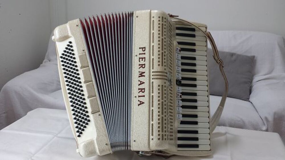 Accord&eacute;on piermaria Instruments de musique