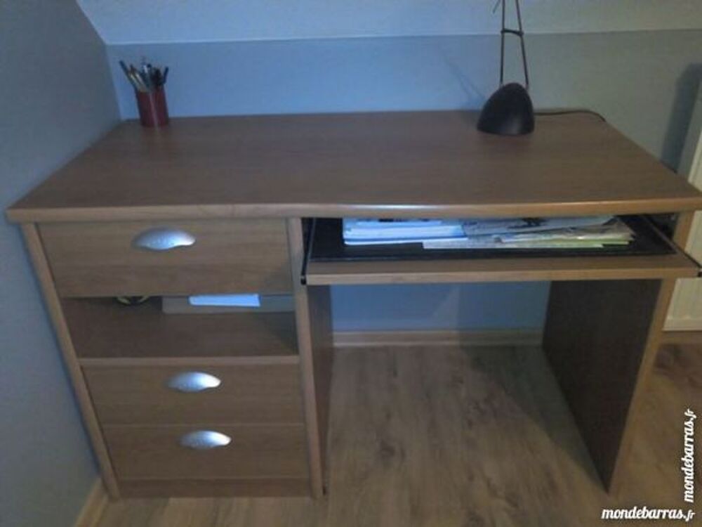 2 BUREAUX IDENTIQUES MARQUE GAUTIER Meubles