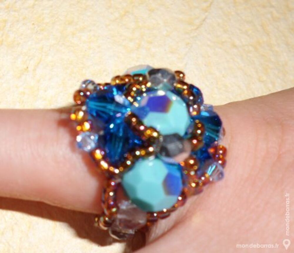 Bague faite main en perles de Swarovski Bijoux et montres