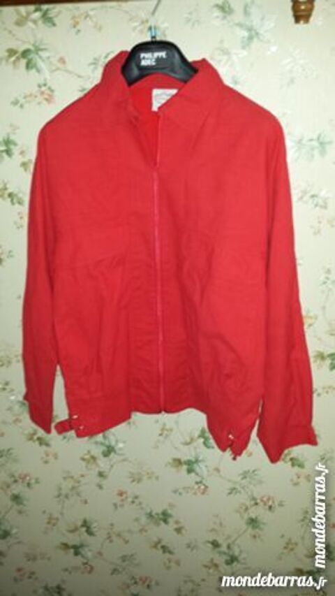veste rouge 20 Noyon (60)