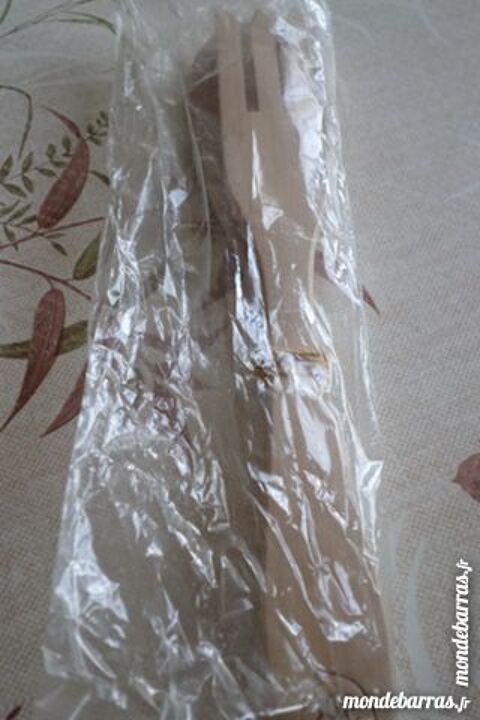 Couvert  salade en bois 2 Vendme (41)