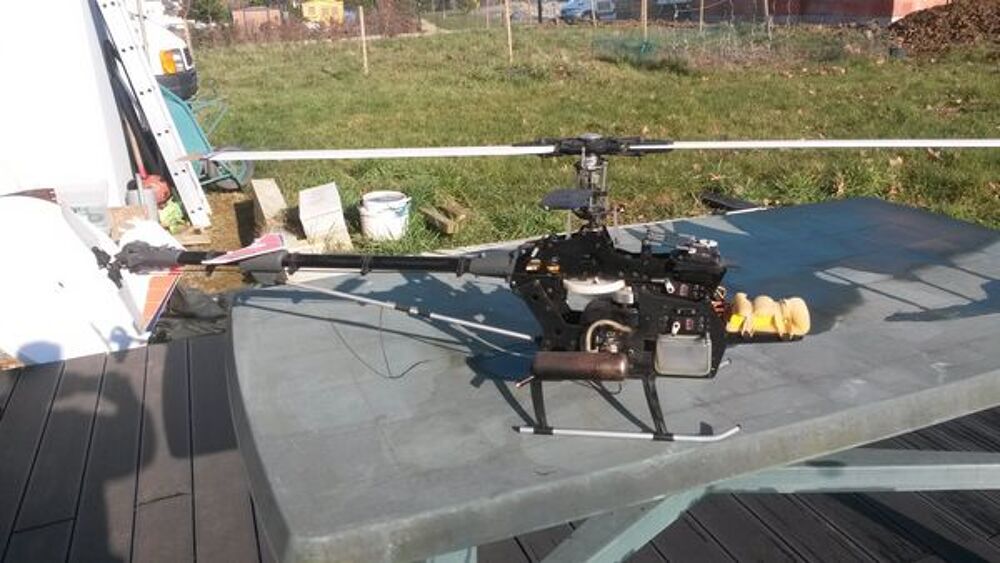 h&eacute;licopt&egrave;re rc ergo 30 Jeux / jouets